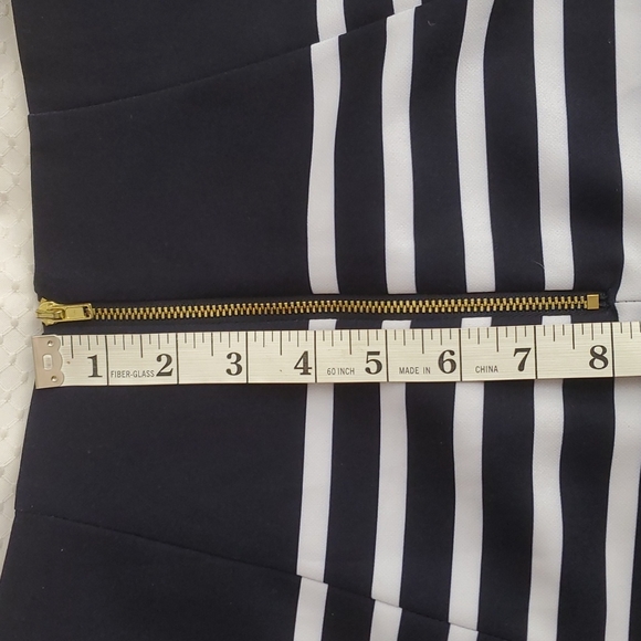 H&M Womens Navy Blue/White Nautical Striped Pencil Skirt-Back Zipper-Sz 4 - Picture 16 of 17